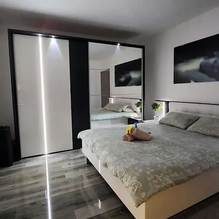 Modern Mediterranean-style 120 M2, Private Parking Free *