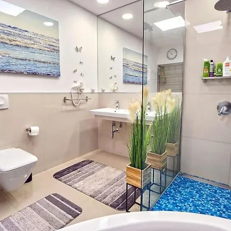 דירה Modern Mediterranean-style 120 M2, Private Parking Free *
